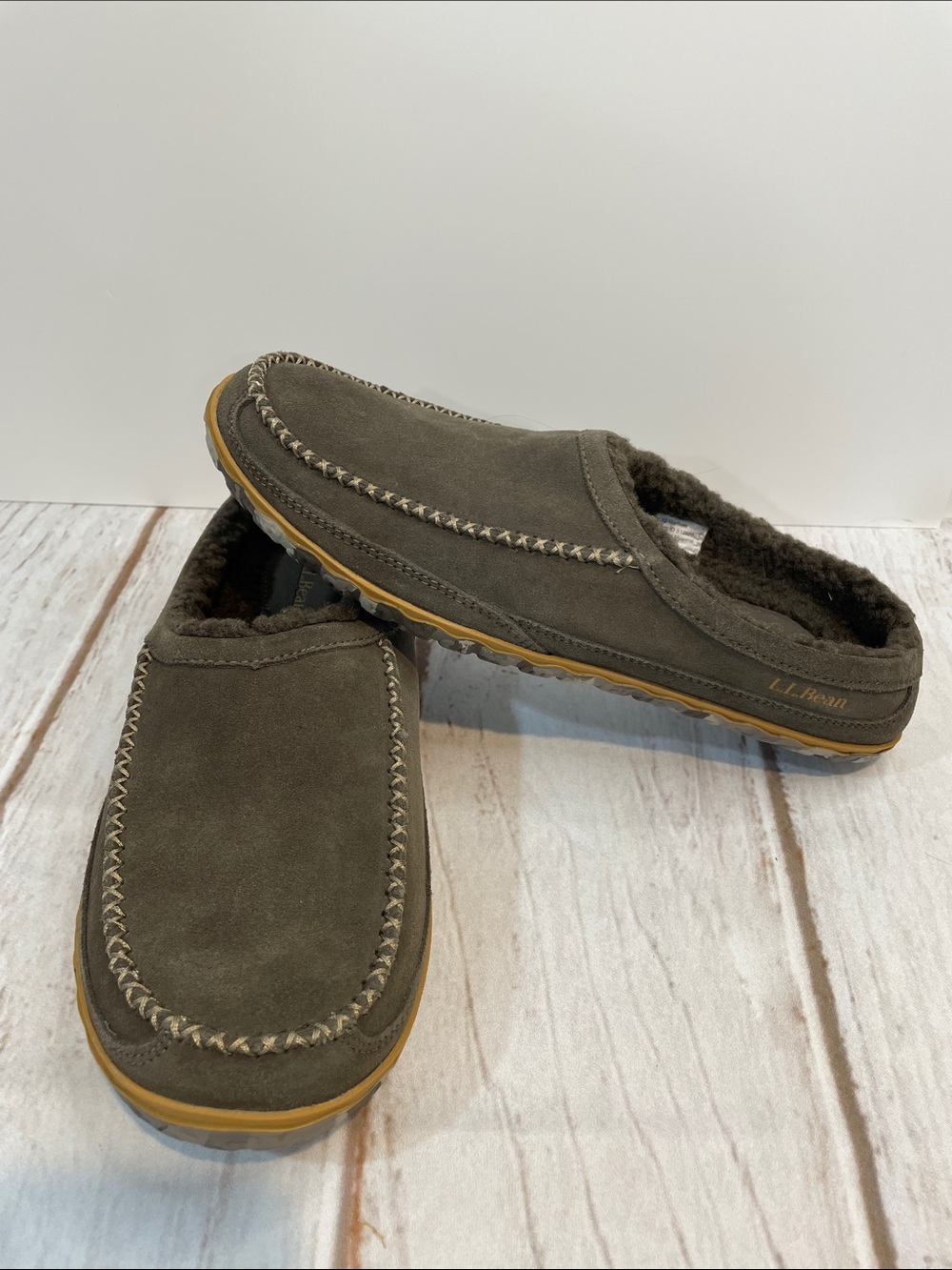 L.L. Bean Mens 10 Suede Slippers Grey Shearling Slip-On Loafers Low Back Cozy